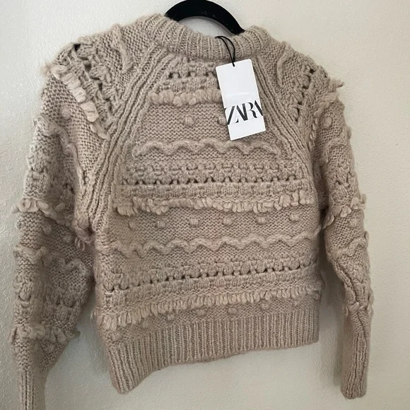 ZARA KNIT POMPOM SWEATER NWT Size S - Picture 5 of 5